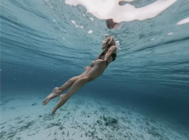 Най-добрият спорт за разширени вени е плуването